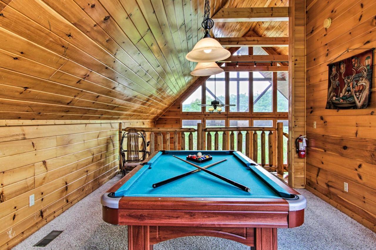 Villa Expansive Gatlinburg Cabin Hot Tub, Deck And Grill! Extérieur photo