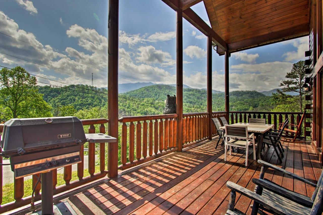 Villa Expansive Gatlinburg Cabin Hot Tub, Deck And Grill! Extérieur photo