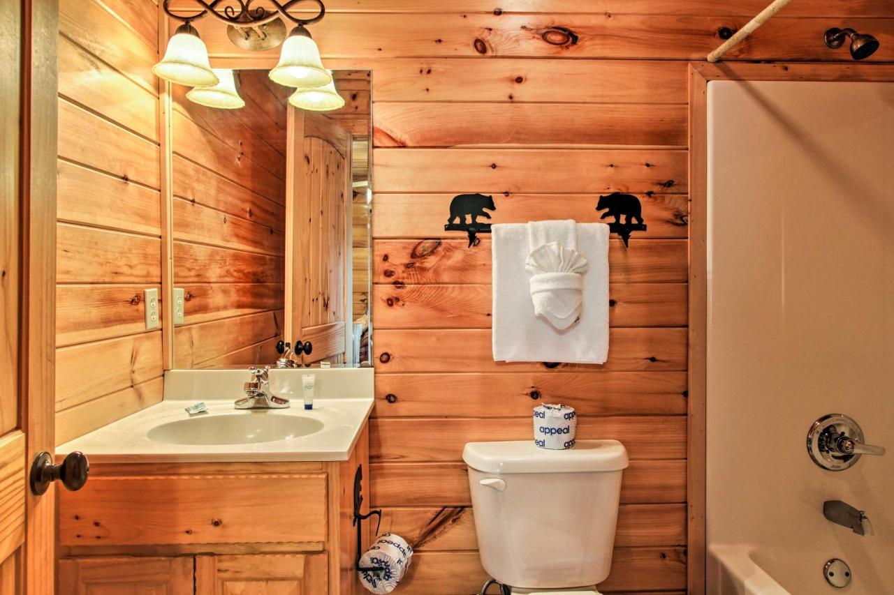 Expansive Gatlinburg Cabin Hot Tub, Deck And Grill! Extérieur photo