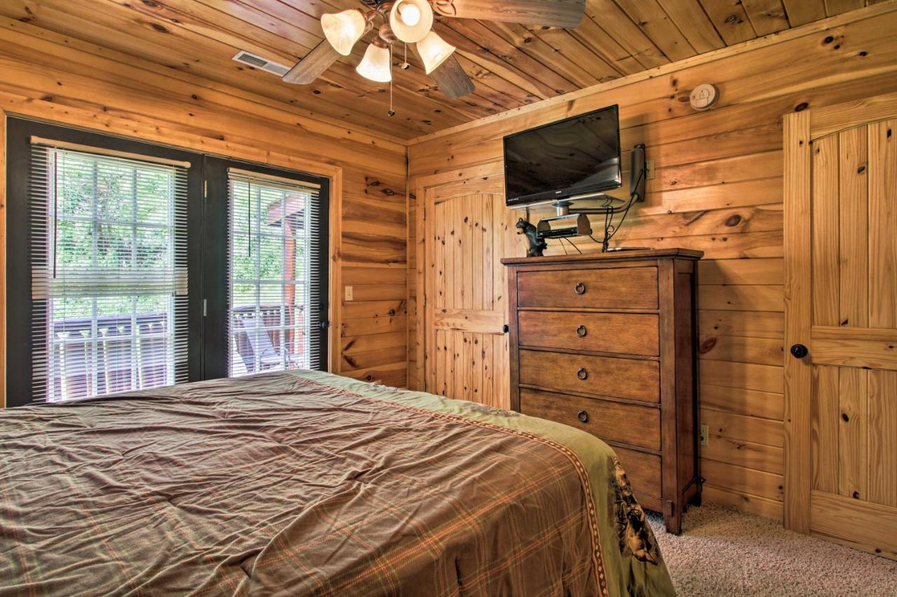 Expansive Gatlinburg Cabin Hot Tub, Deck And Grill! Extérieur photo